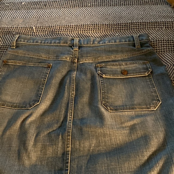 Gap Blue Jean Skirt, med blue color, size 12 - Picture 4 of 5